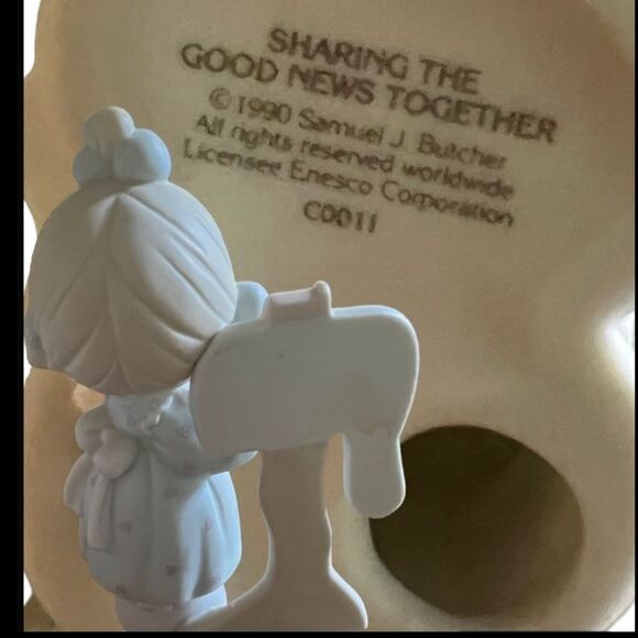 Precious Moments 1991 “Sharing The Good News Together” - Picture 2 of 2